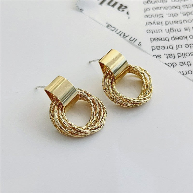 High-grade Retro Heart Earrings