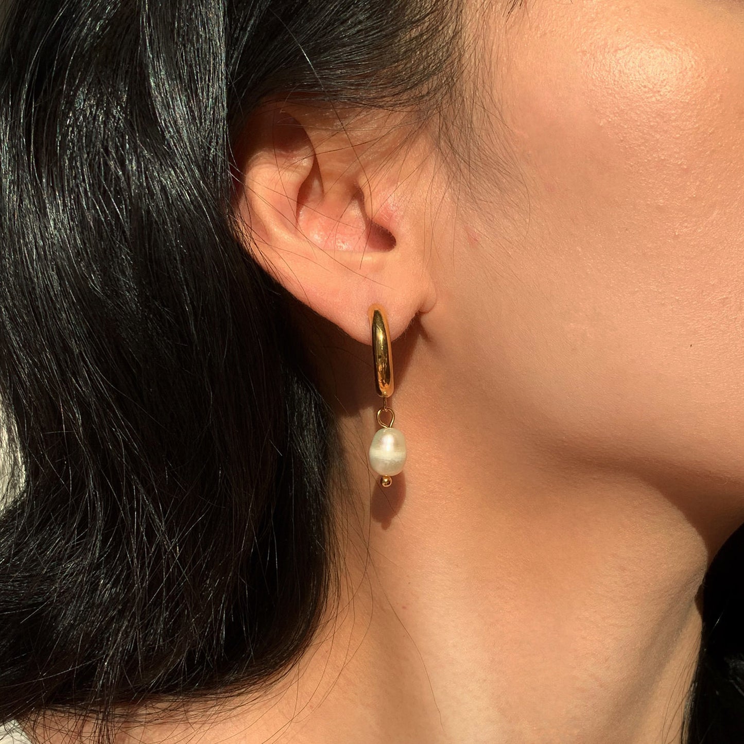 Fashionable Gold Pearl Open Hoop Earrings