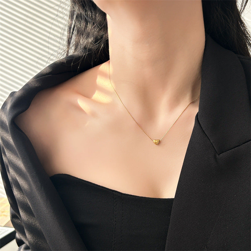 Simple Gold Clavicle Love Necklace